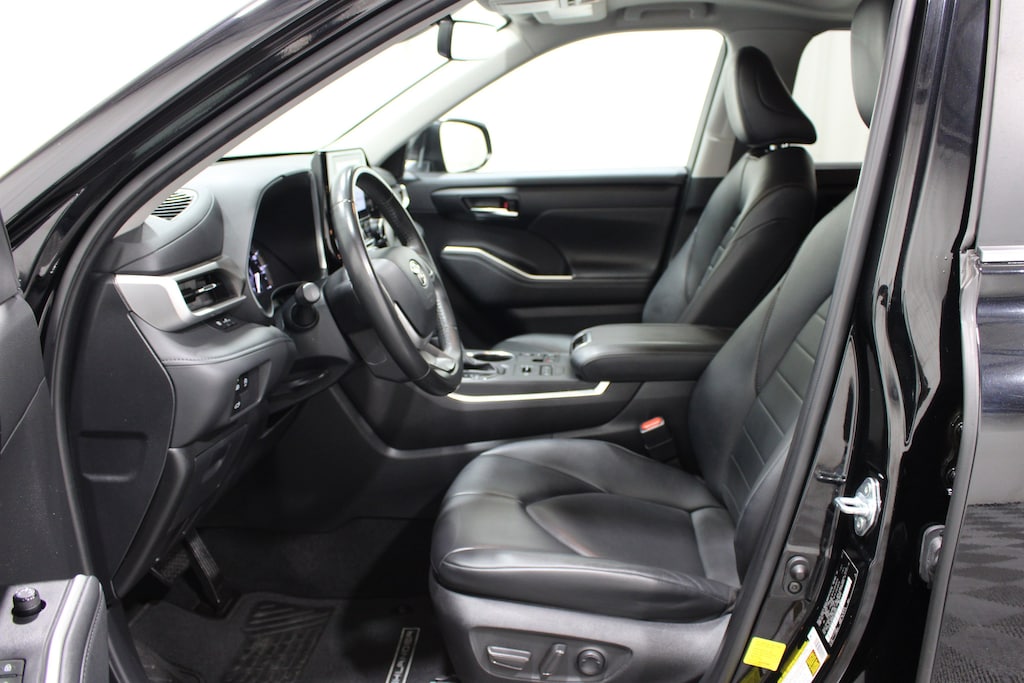 Used 2024 Toyota Highlander XLE SUV