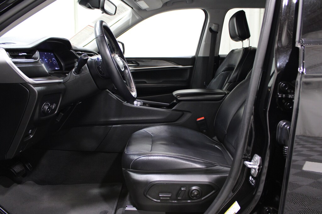 Used 2022 Jeep New Grand Cherokee Limited SUV