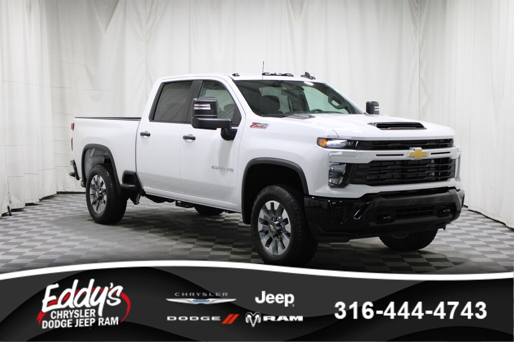 Used 2025 Chevrolet Silverado 2500 HD Custom Truck Crew Cab