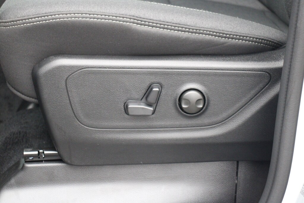 New 2026 Ram 1500 Big Horn/Lone Star Crew Cab Pickup