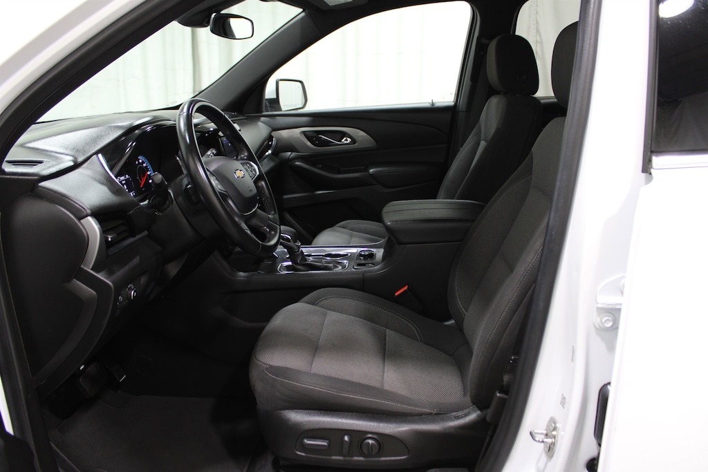 Used 2023 Chevrolet Traverse LT Cloth w/1LT SUV