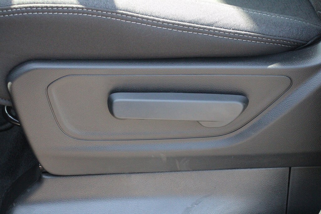 New 2026 Ram 1500 Big Horn/Lone Star Crew Cab Pickup