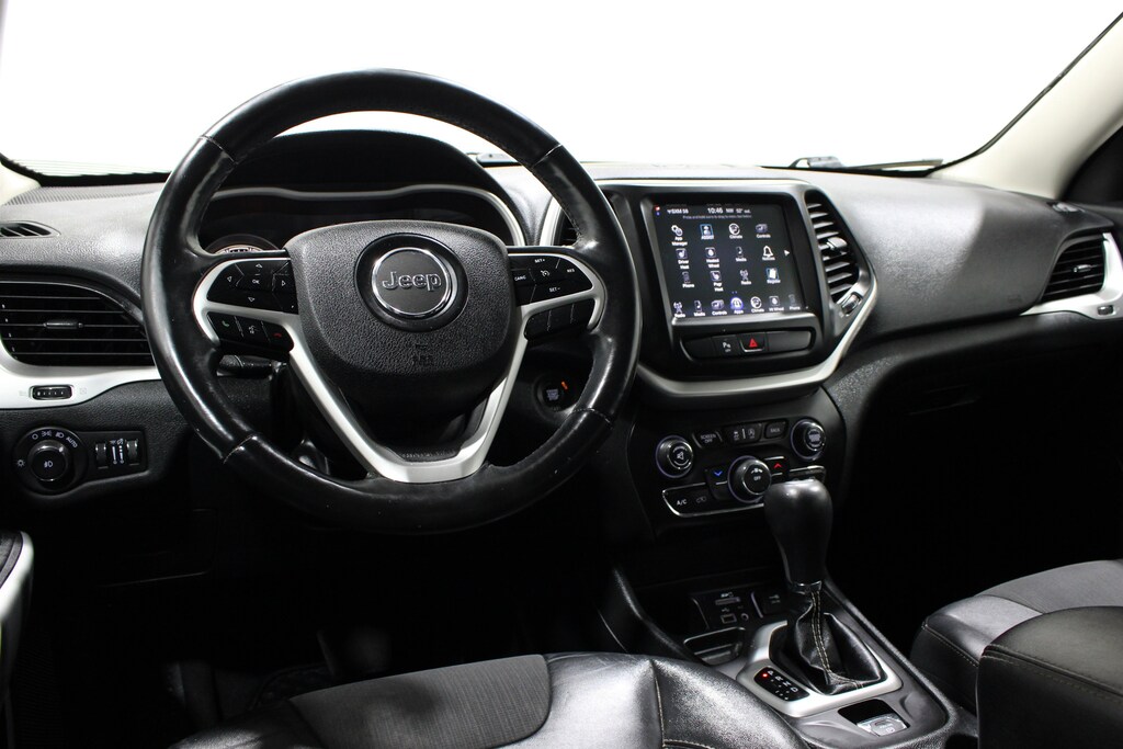 Used 2018 Jeep Cherokee Latitude Plus FWD SUV