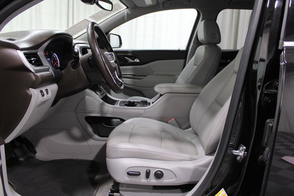 Used 2023 GMC Acadia SLT SUV