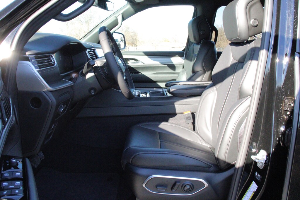 New 2026 Jeep Grand Wagoneer Limited Sport Utility