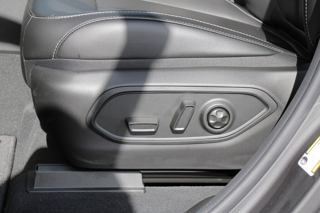 New 2025 Jeep Grand Cherokee L Limited Sport Utility