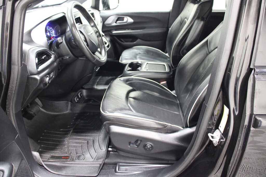 Used 2020 Chrysler Pacifica Hybrid Limited Van Passenger Van