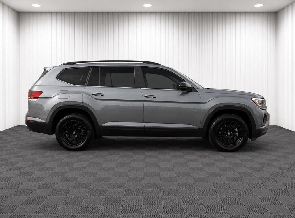 Used 2024 Volkswagen Atlas 2.0T SE SUV