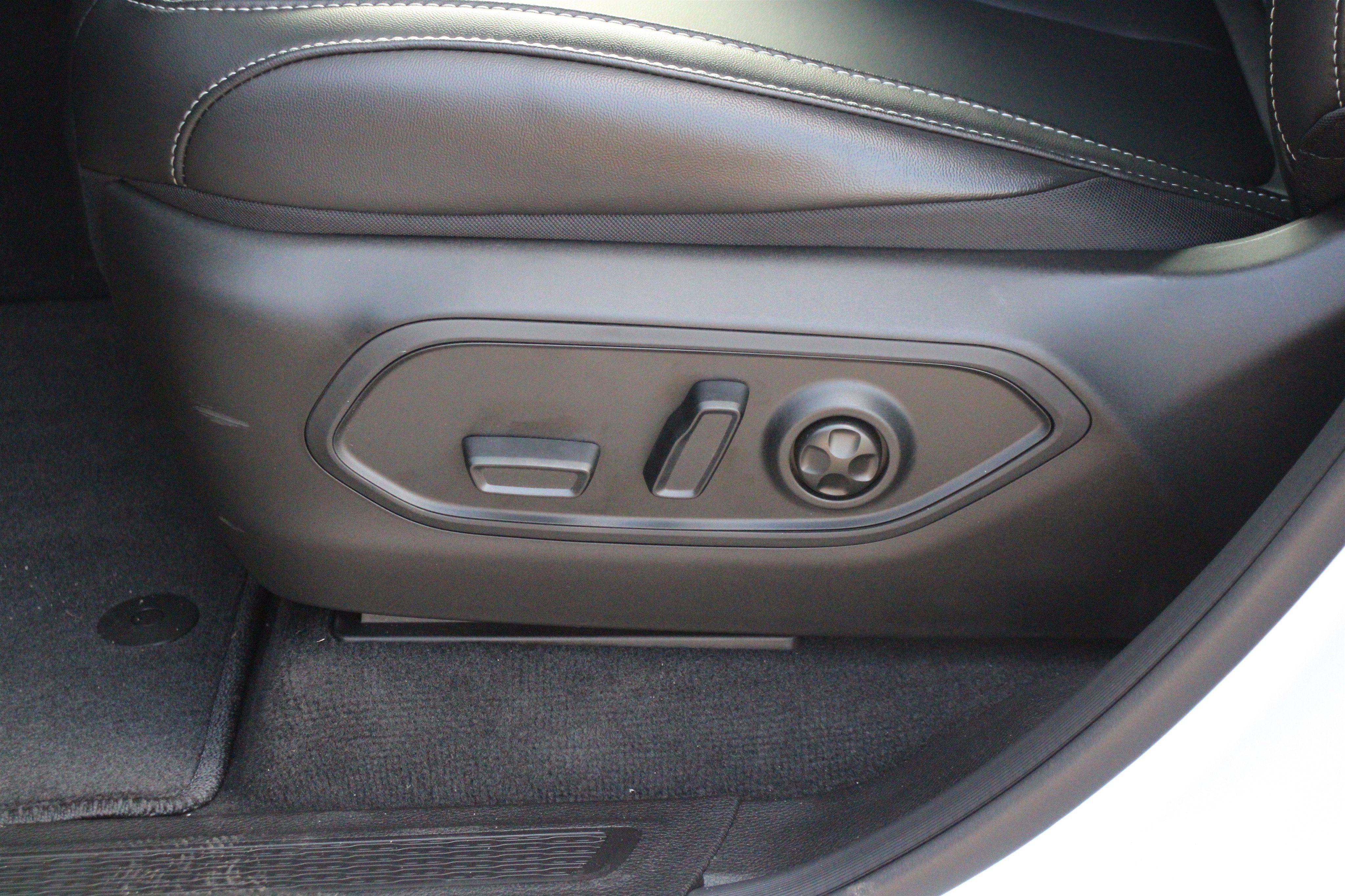 New 2027 Jeep Grand Cherokee L Limited Sport Utility