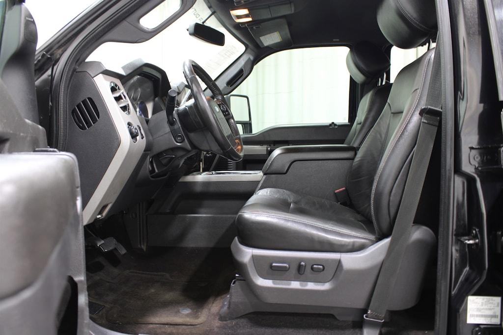 Used 2015 Ford F-250 XLT Truck Crew Cab