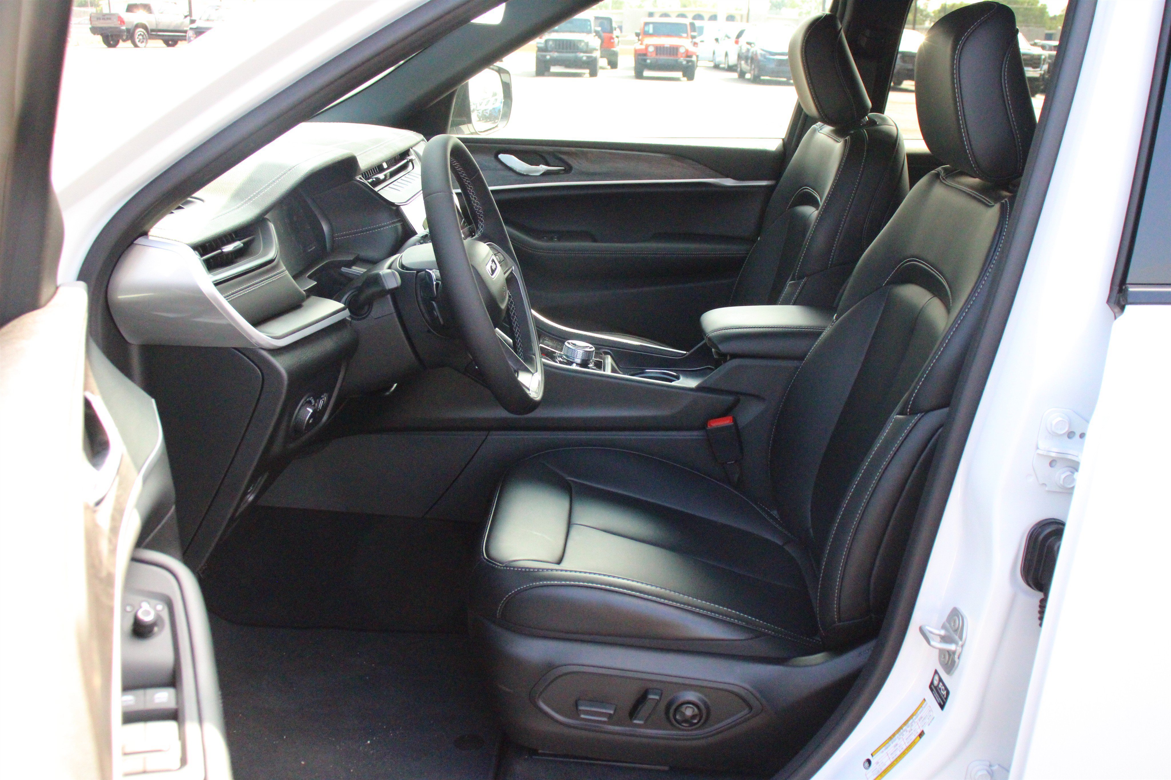 New 2027 Jeep Grand Cherokee L Limited Sport Utility