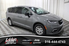 2025 Chrysler Pacifica Select Mini-van, Passenger