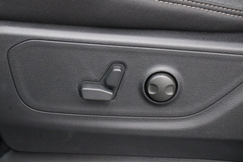 New 2026 Ram 1500 Big Horn/Lone Star Crew Cab Pickup