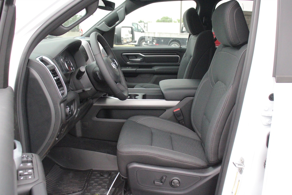 New 2026 Ram 1500 Big Horn/Lone Star Crew Cab Pickup