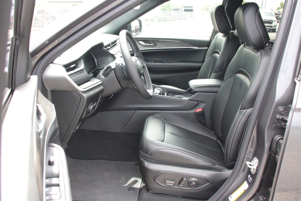 New 2026 Jeep Grand Cherokee L Limited Sport Utility