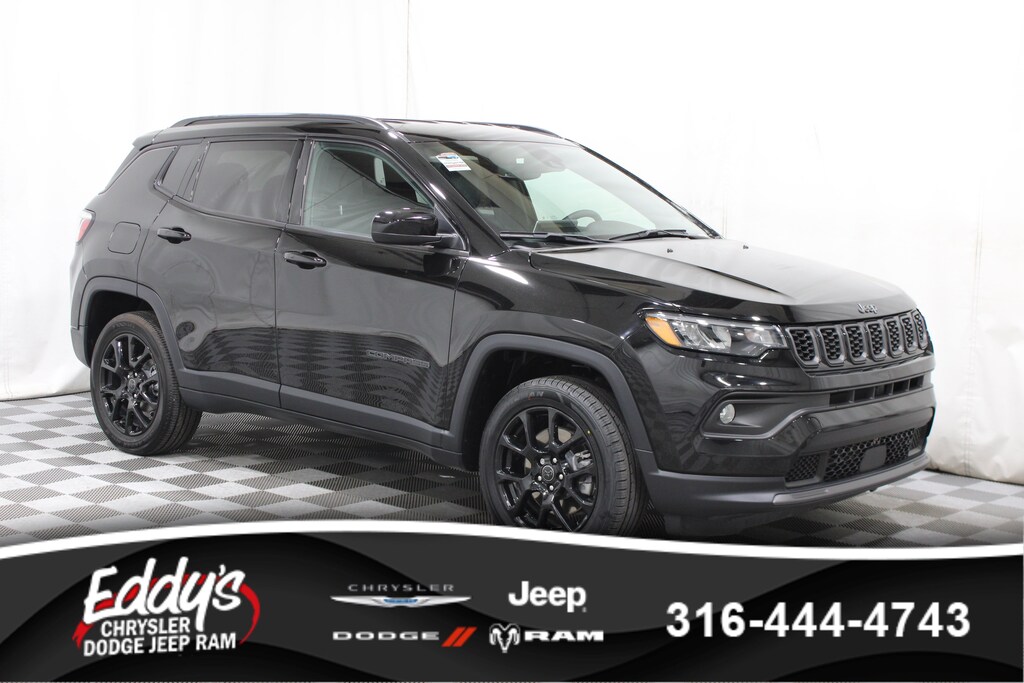 Used 2025 Jeep Compass Latitude SUV