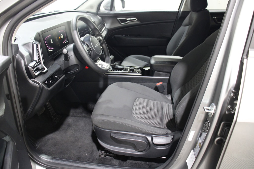 Used 2024 Kia Sportage LX SUV