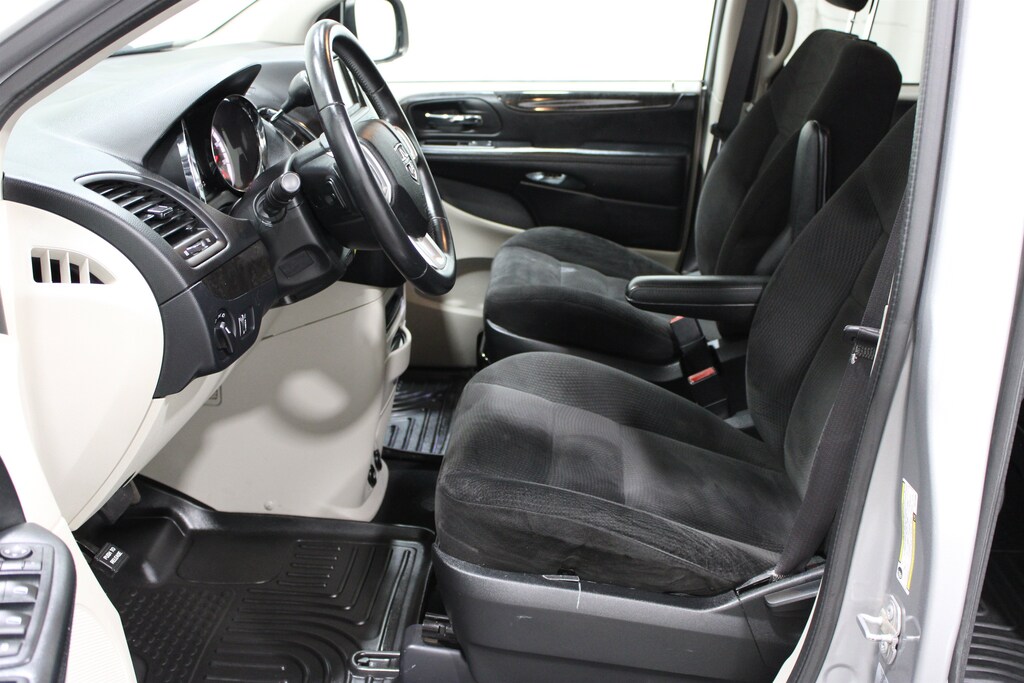 Used 2017 Dodge Grand Caravan SE Van