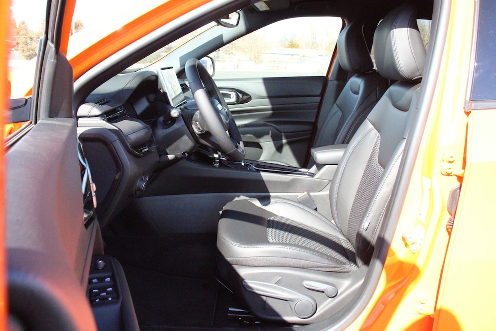 New 2026 Jeep Compass Latitude Sport Utility