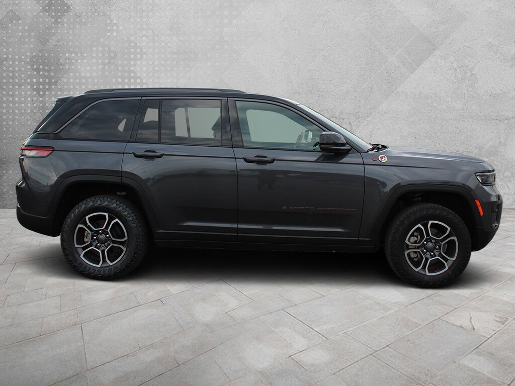 Used 2022 Jeep Grand Cherokee Trailhawk SUV