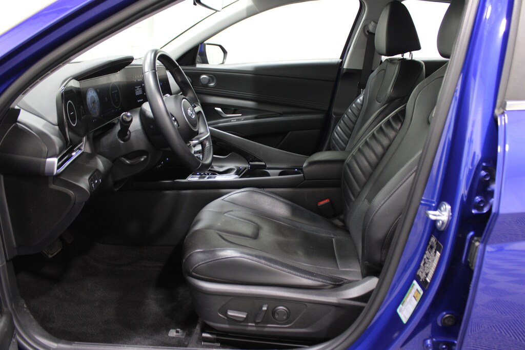 Used 2023 Hyundai Elantra Limited Sedan