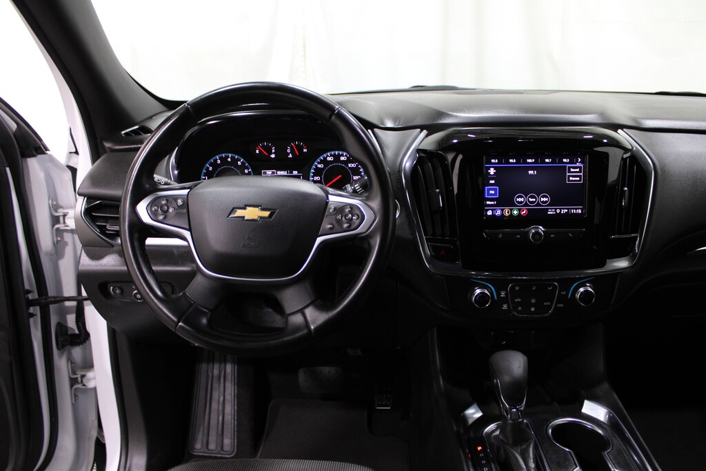 Used 2023 Chevrolet Traverse LT Cloth w/1LT SUV