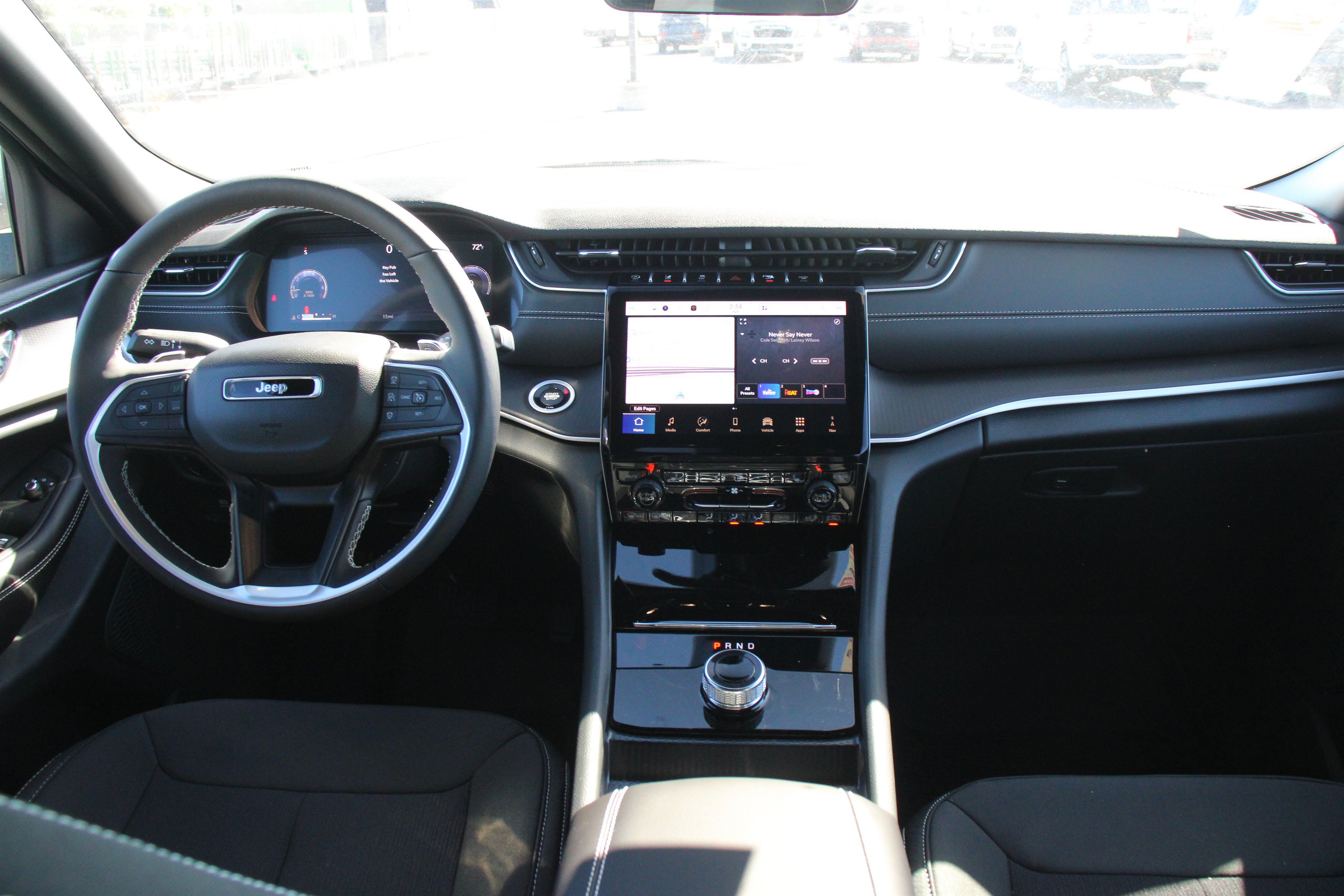 New 2027 Jeep Grand Cherokee L Laredo Sport Utility