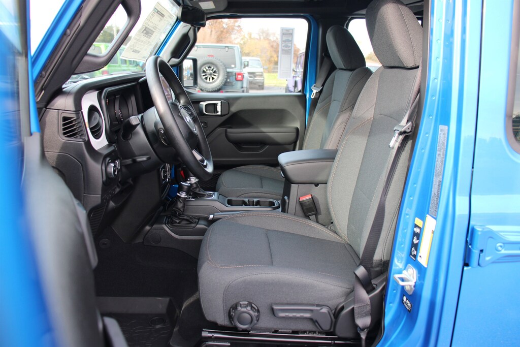 New 2026 Jeep Gladiator Sport Crew Cab Pickup