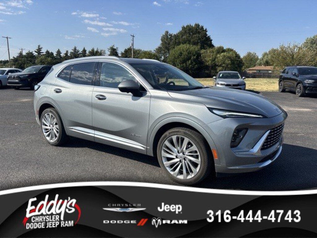 Used 2025 Buick Envision Avenir SUV