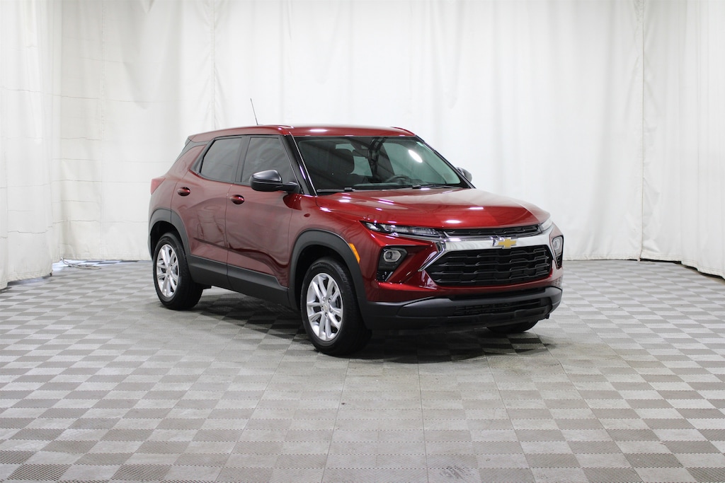 Used 2025 Chevrolet Trailblazer LS SUV