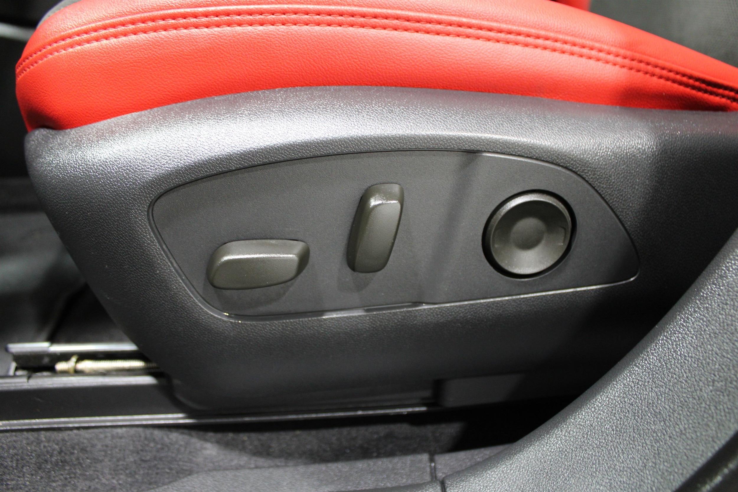 2024 Chevrolet Blazer EV RS photo 3