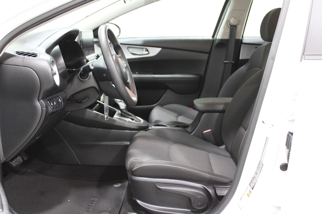 Used 2023 Kia Forte LXS Sedan