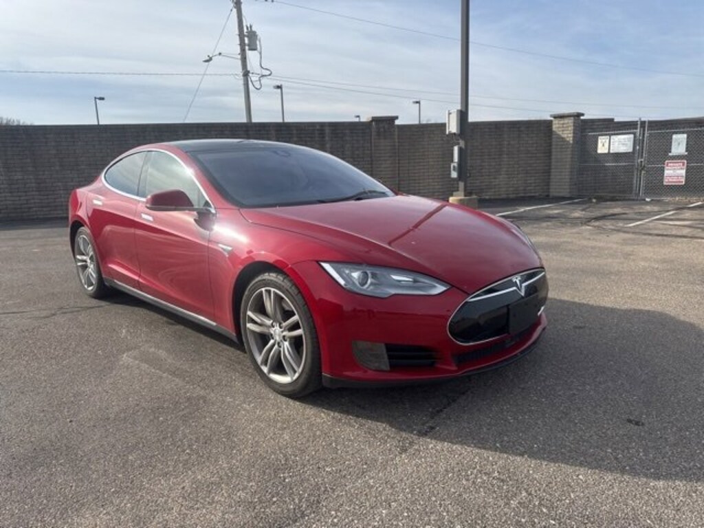 Used 2015 Tesla Model S 60 kWh Battery Sedan