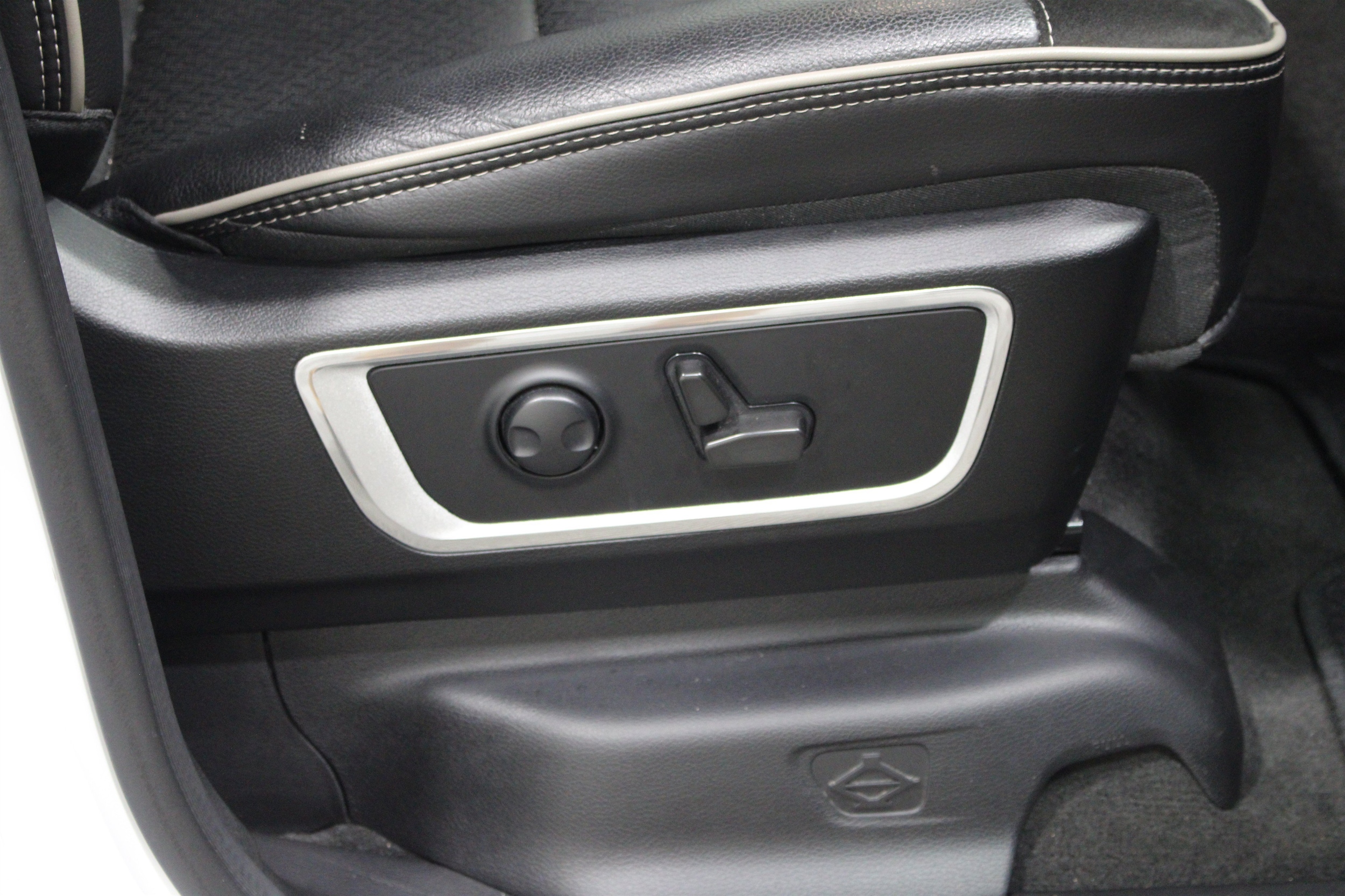 2023 RAM Ram 1500 Pickup Laramie - Photo 27