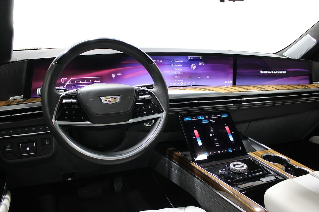 Certified 2025 Cadillac Escalade ESV 4WD Premium Luxury Platinum SUV