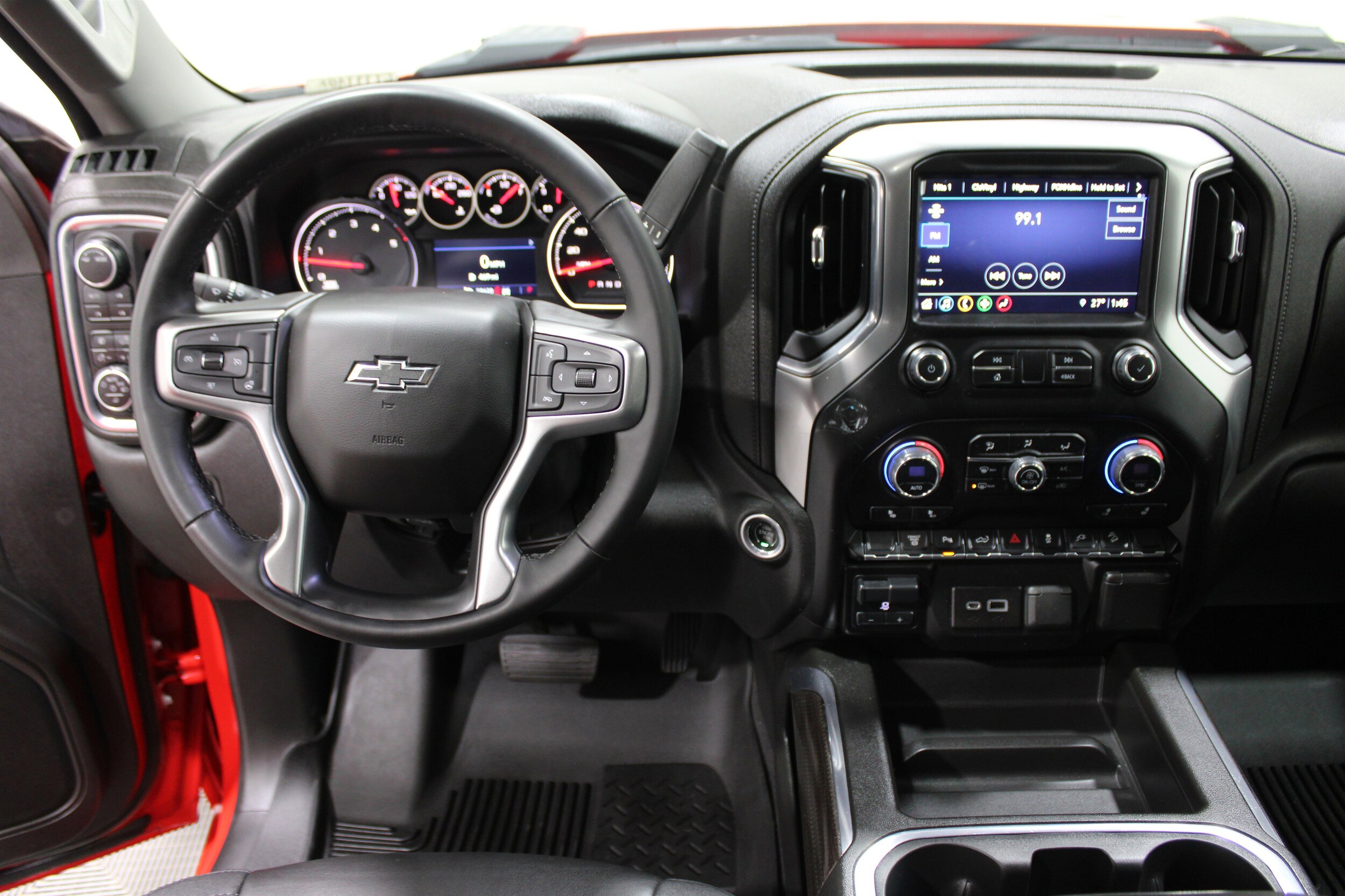 2023 Chevrolet Silverado 3500HD LT photo 2