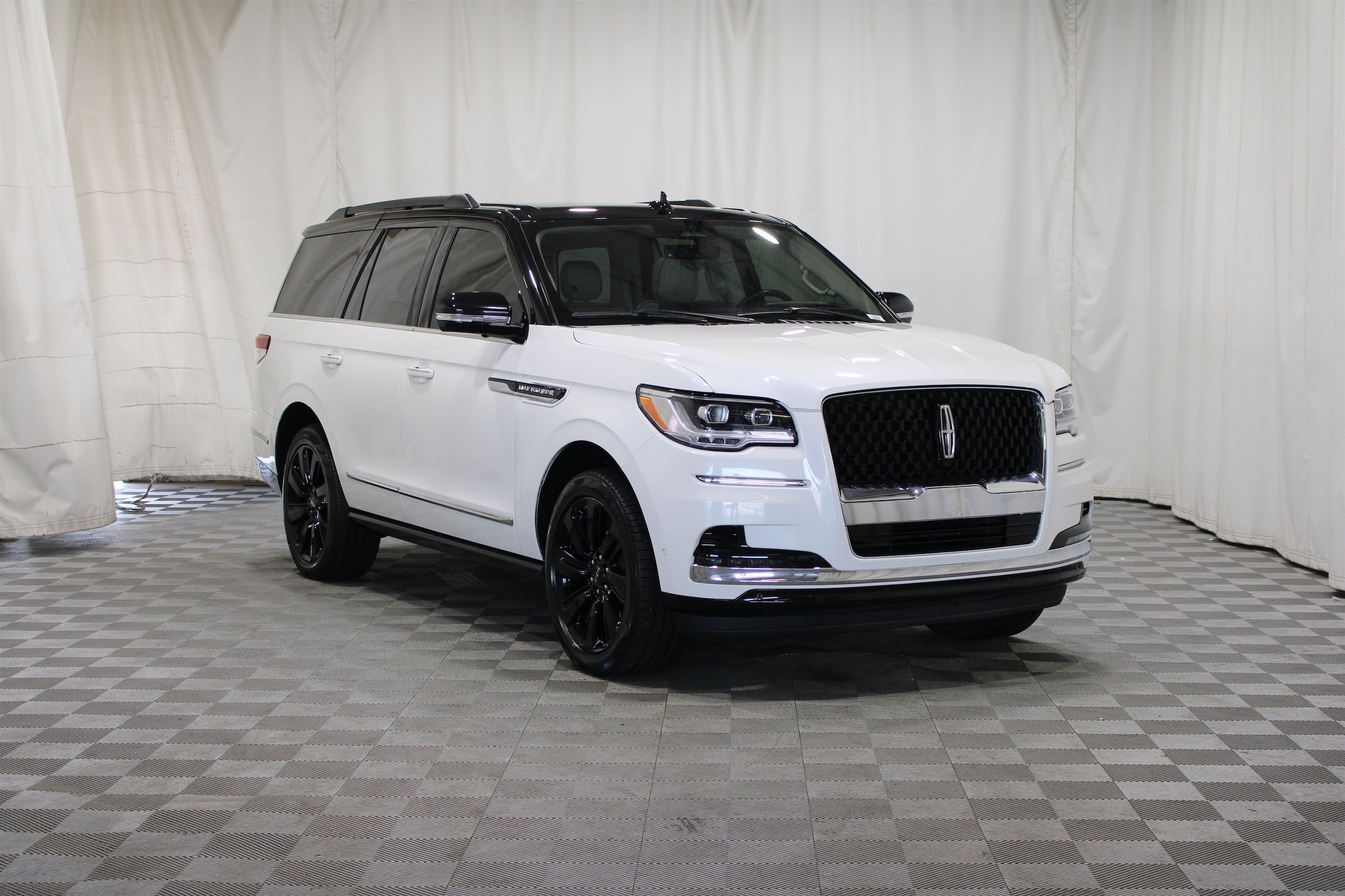 2023 Lincoln Navigator Black Label 4WD's photo