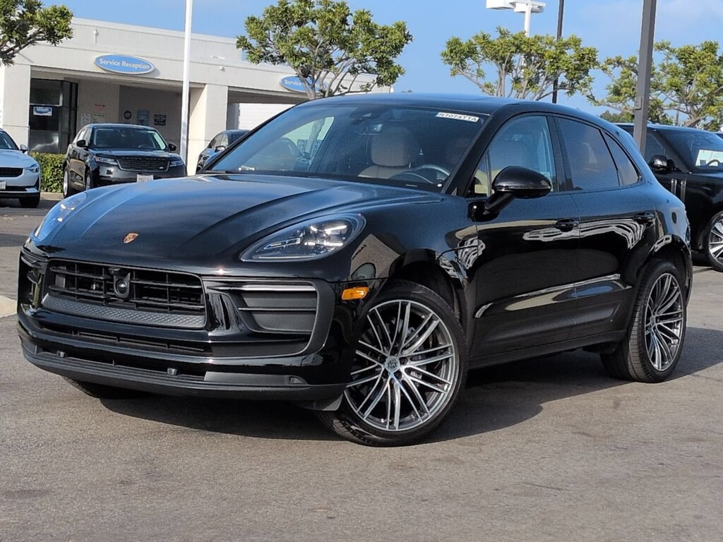 Used 2024 Porsche Macan AWD SUV