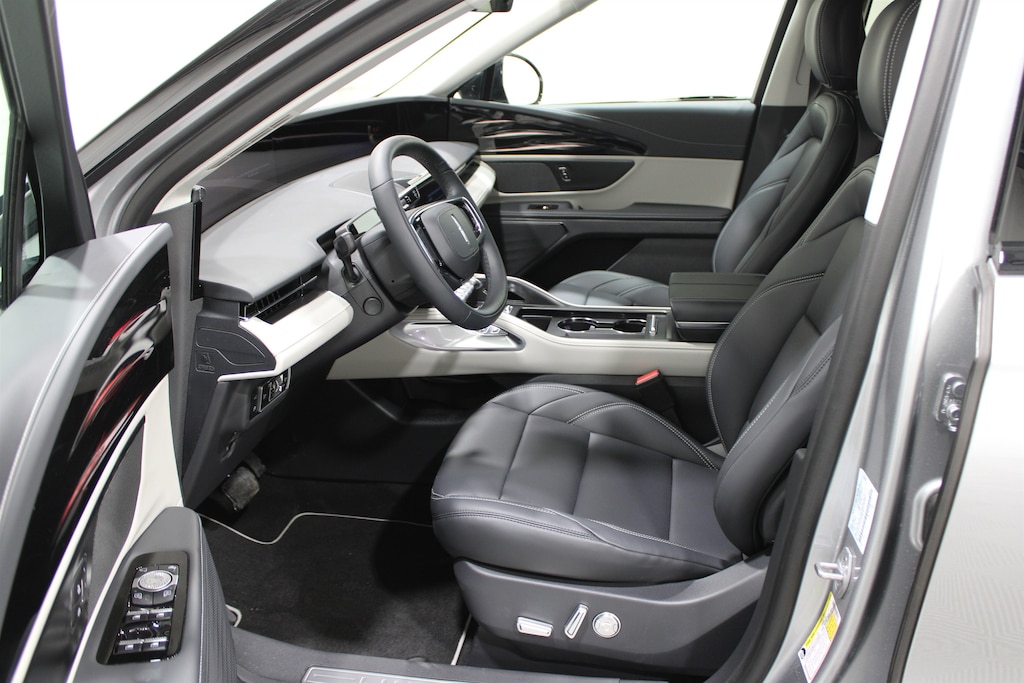 Certified 2025 Lincoln Nautilus Premiere SUV