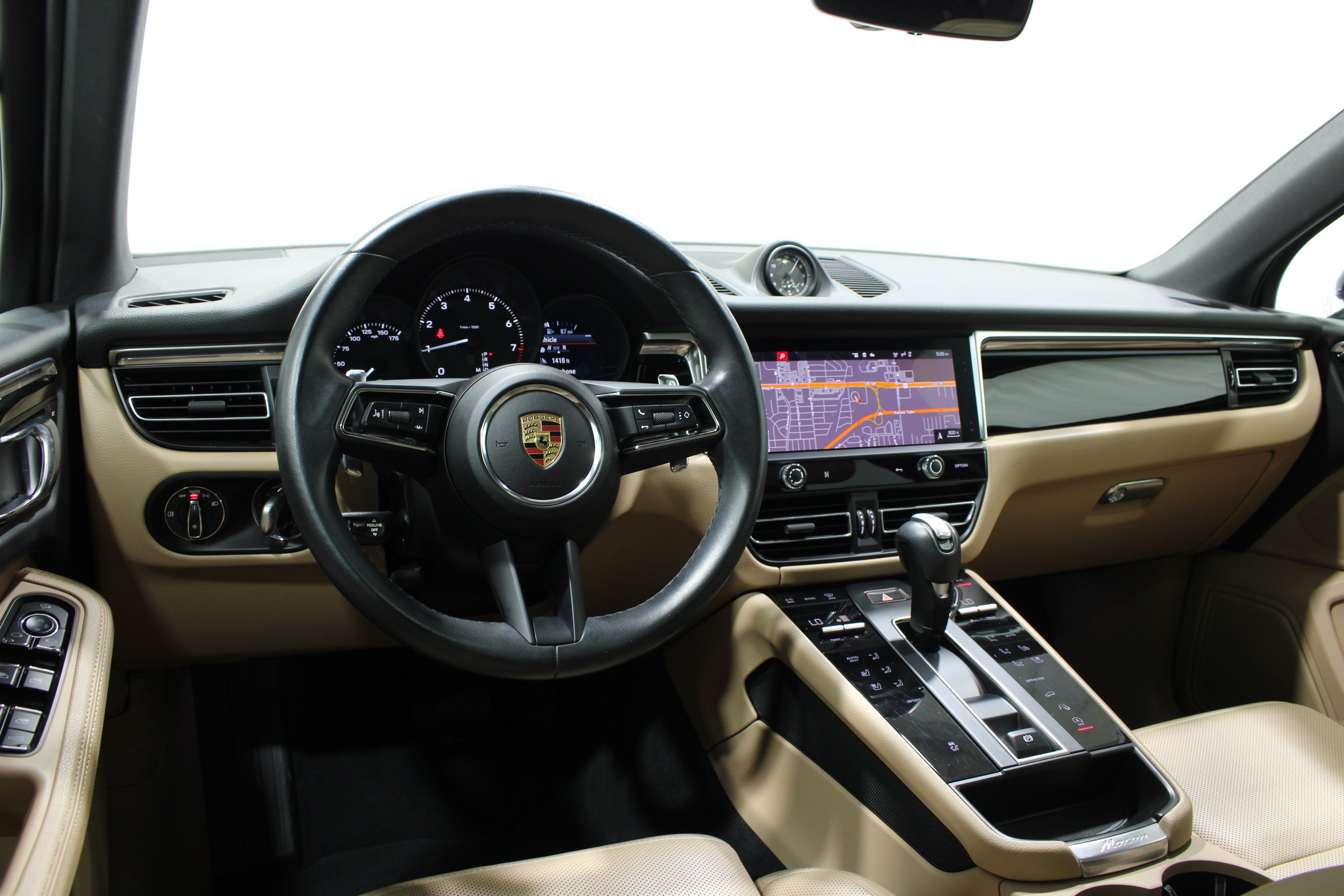 Used 2024 Porsche Macan AWD SUV