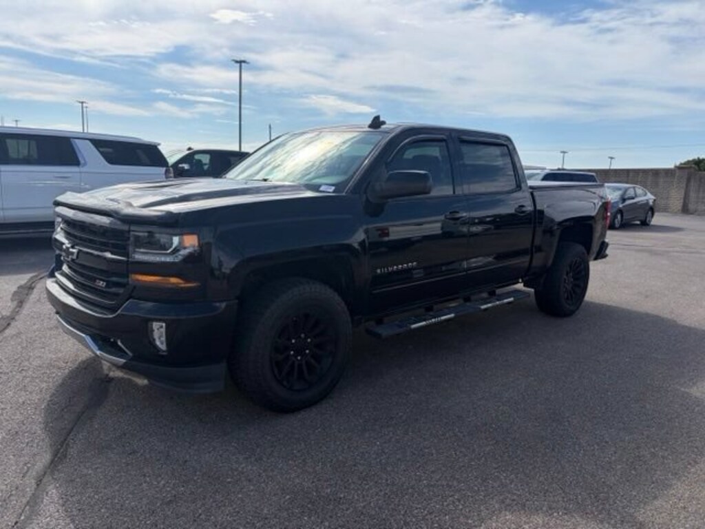 Used 2018 Chevrolet Silverado 1500 LT Truck Crew Cab