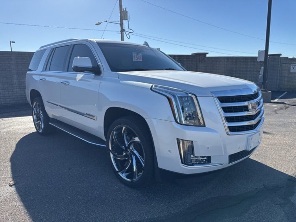 Used 2018 Cadillac Escalade Luxury SUV