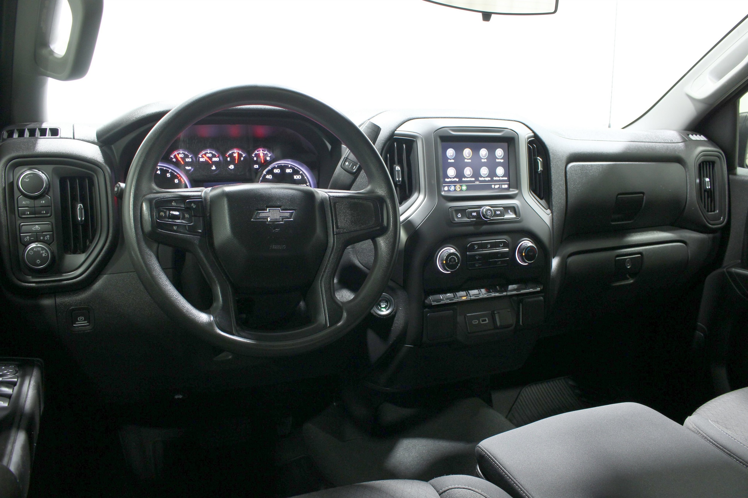 2024 Chevrolet Silverado 1500 Custom - Photo 2