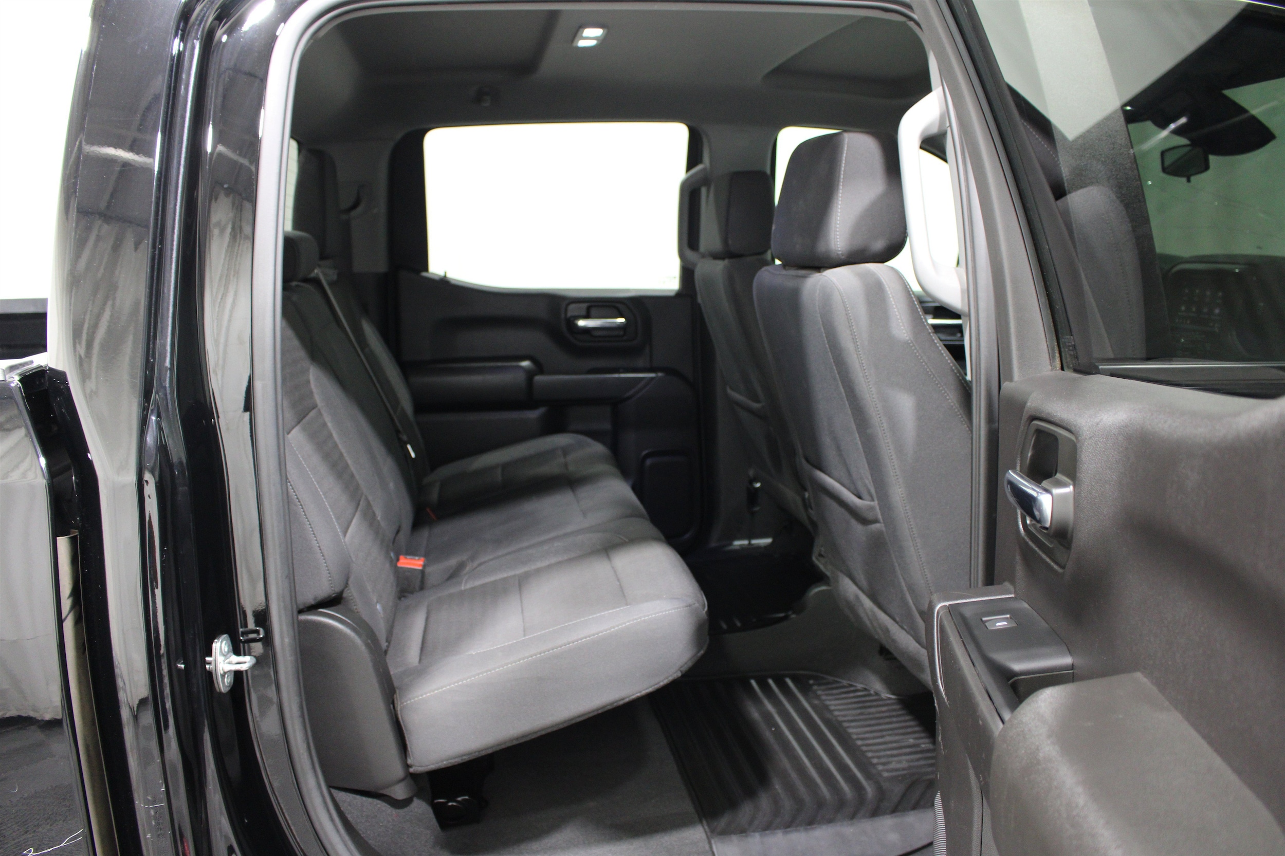 2024 Chevrolet Silverado 1500 Custom - Photo 20