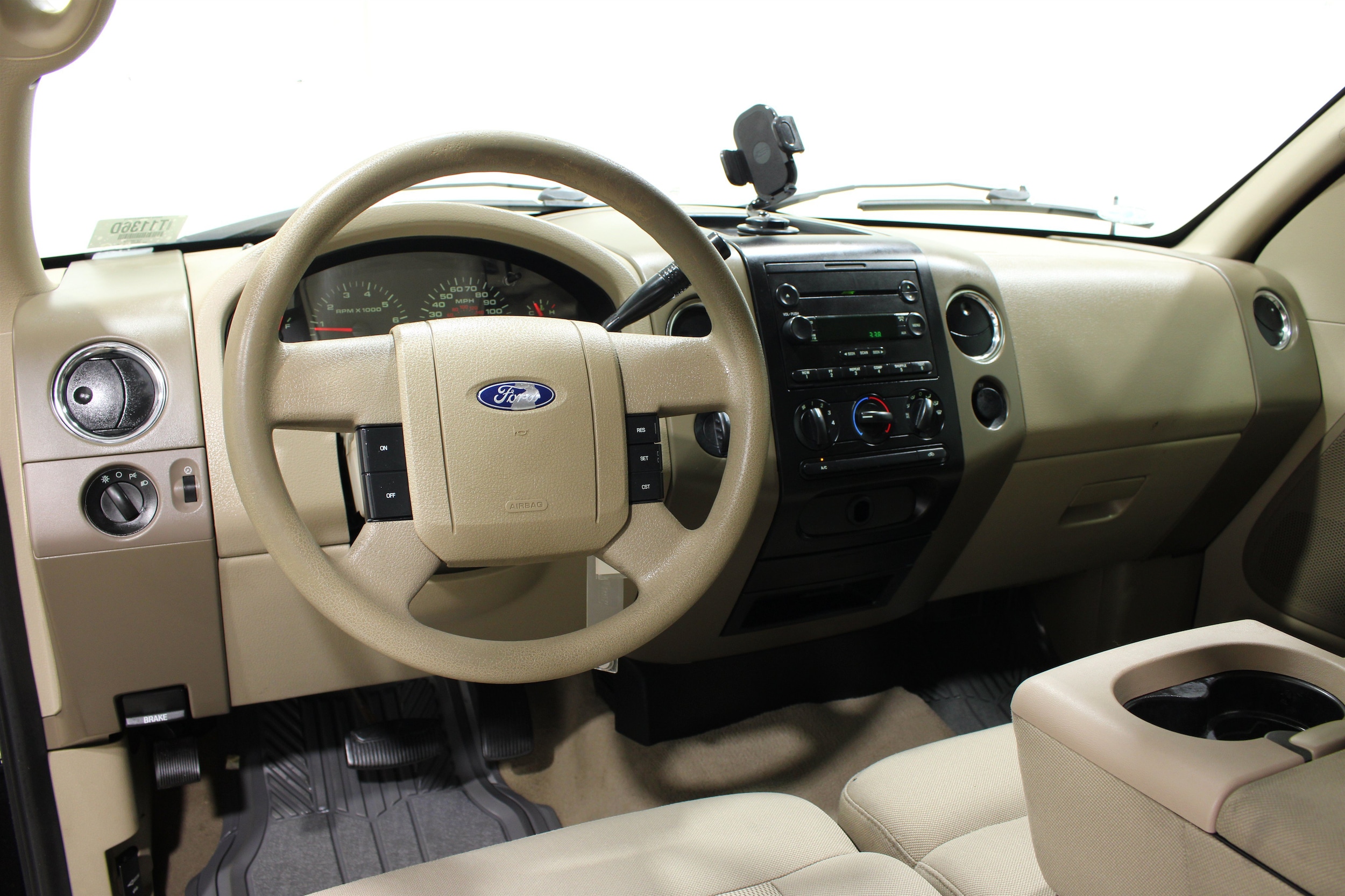 Used 2006 Ford F-150 XLT with VIN 1FTPX14526FB42782 for sale in Wichita, KS