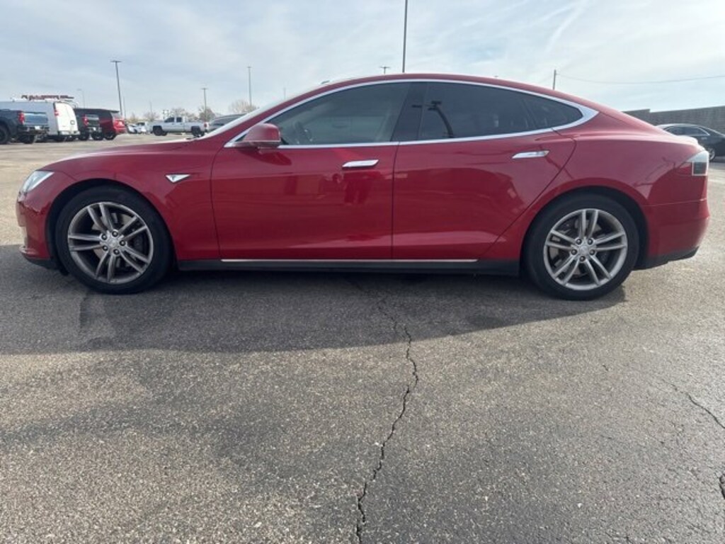 Used 2015 Tesla Model S 60 kWh Battery Sedan