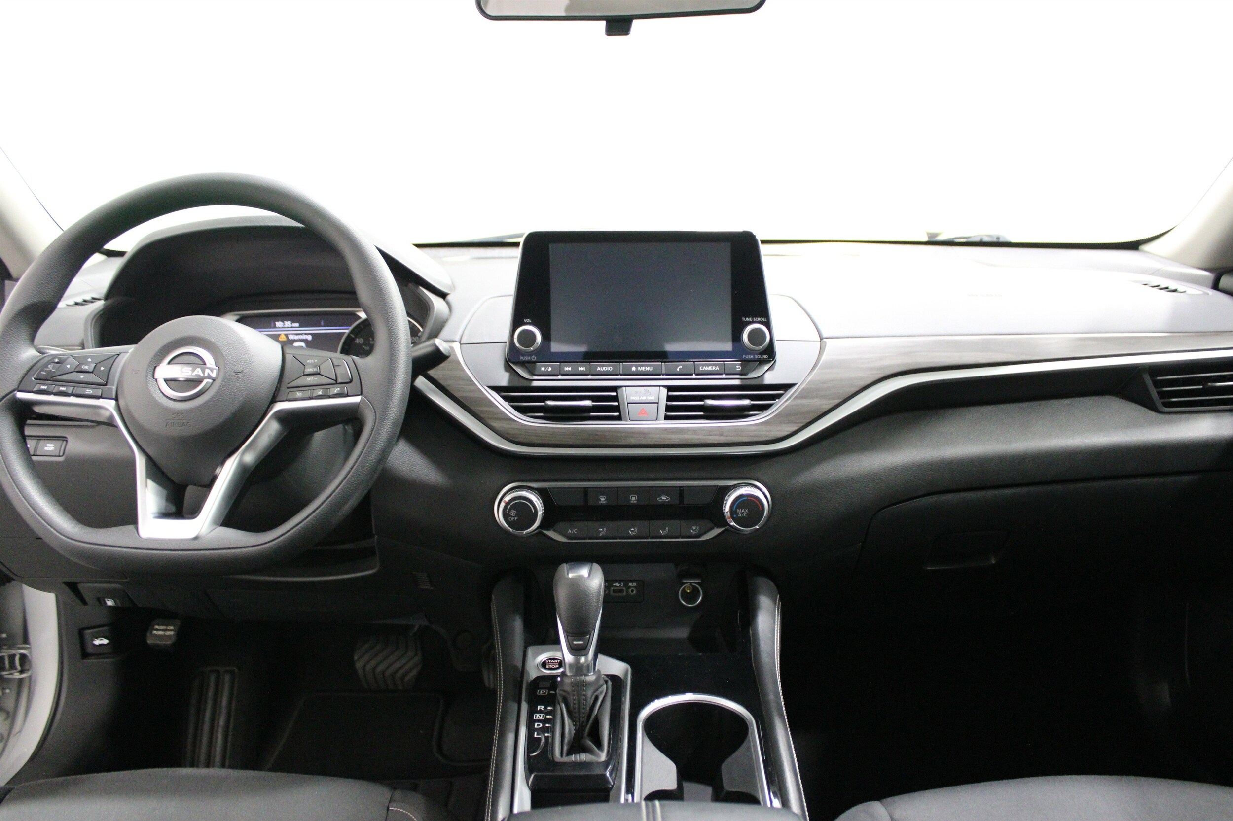 2023 Nissan Altima 2.5 SV photo 2