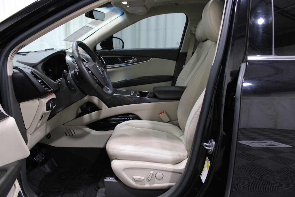 Used 2019 Lincoln Nautilus Reserve SUV