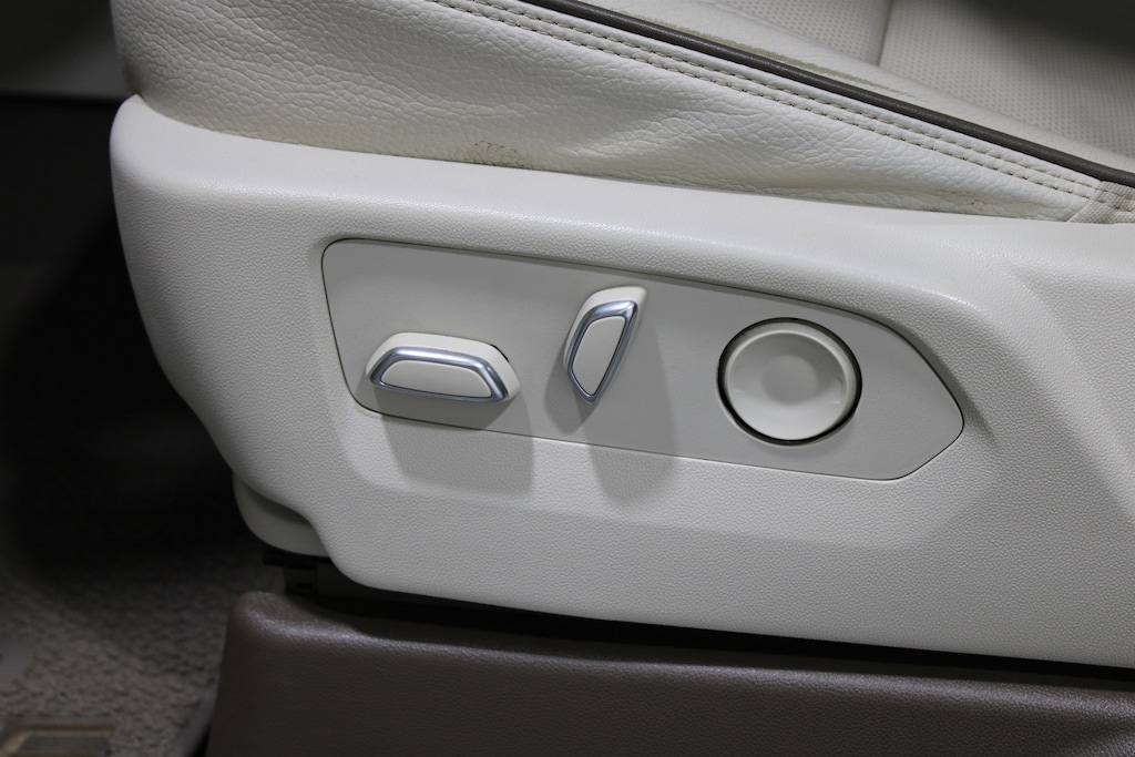 Used 2022 GMC Yukon XL Denali SUV