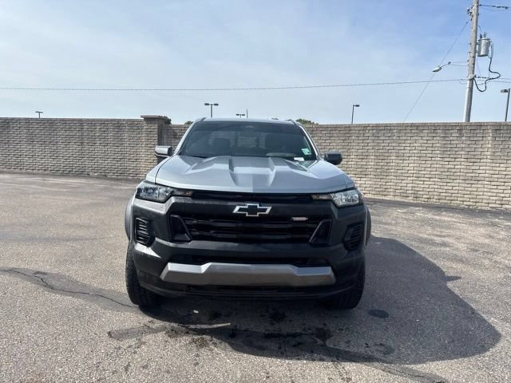 Used 2025 Chevrolet Colorado 4WD Trail Boss Truck Crew Cab